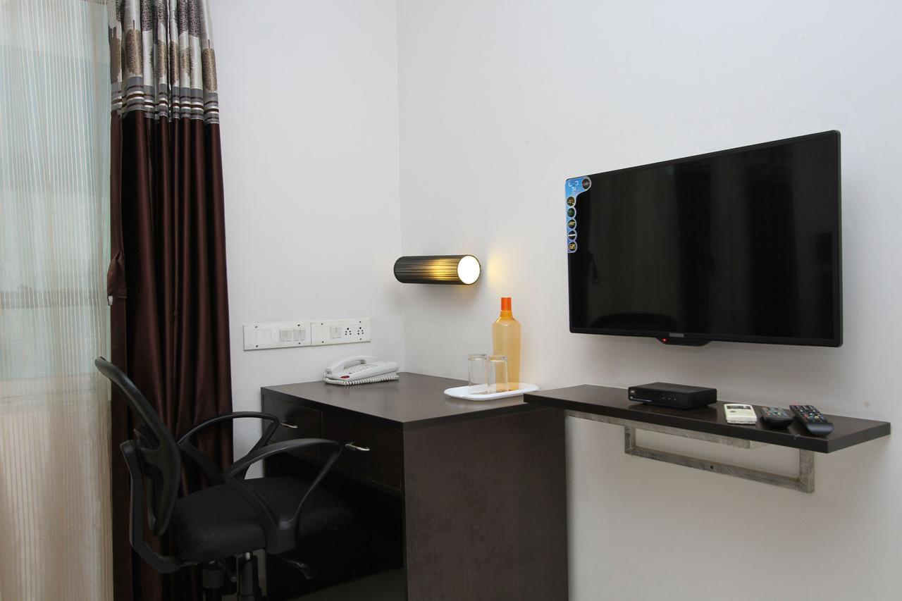 Oyo 7463 Leo Suites Bangalore Exterior photo